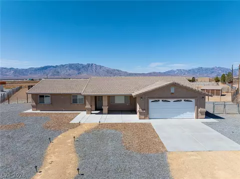 2121 W Labrador Ct, Pahrump, NV 89048