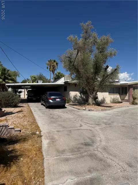 1567 Shadow Mountain Pl, Las Vegas, NV 89108