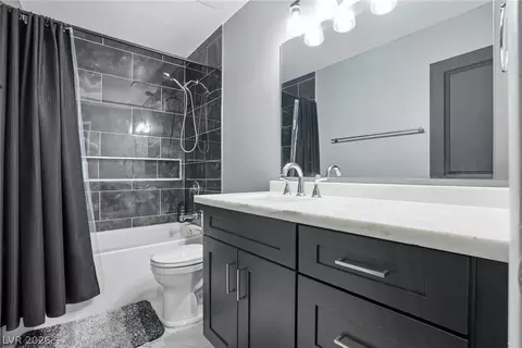 531 Chelsea Dr, Henderson, NV 89014