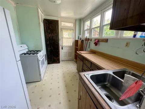 Kitchen - 604 Murry St, Ely, NV 89301 photo 2 of 2