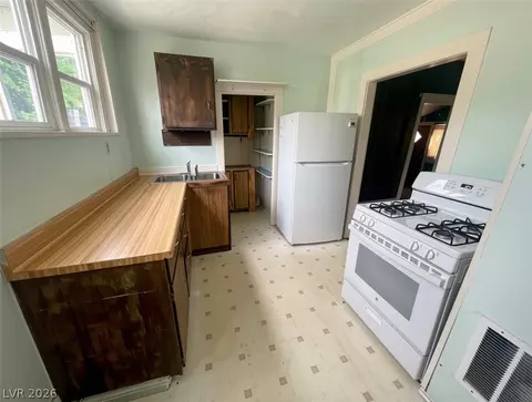 Kitchen - 604 Murry St, Ely, NV 89301 photo 1 of 2