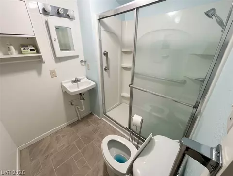 Bath - 604 Murry St, Ely, NV 89301 photo 1 of 1