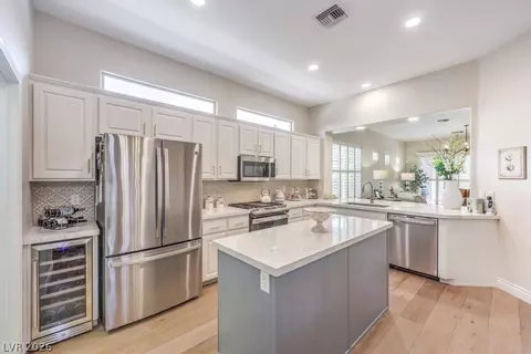 26 Emerald Dunes Cir, Henderson, NV 89052