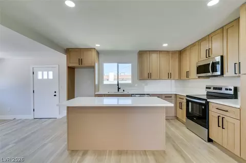 5920 Forrest Hills Ln, Las Vegas, NV 89108