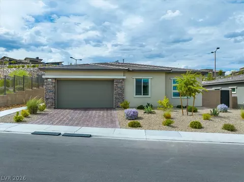 921 Woodburn Ln, Las Vegas, NV 89138