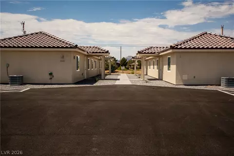 660 San Lorenzo St, Pahrump, NV 89048