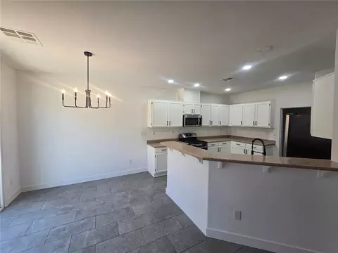 6158 Calm Breeze Ave #103, Las Vegas, NV 89108
