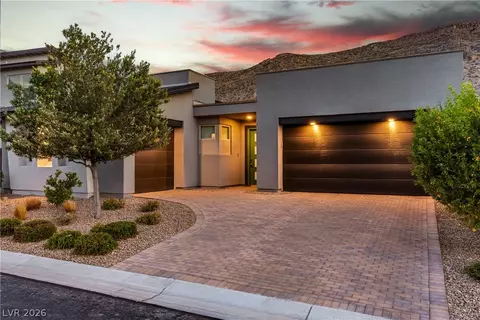 9707 Starlight Ridge Ave, Las Vegas, NV 89148