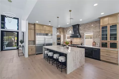420 Pinnacle Heights Ln, Las Vegas, NV 89144