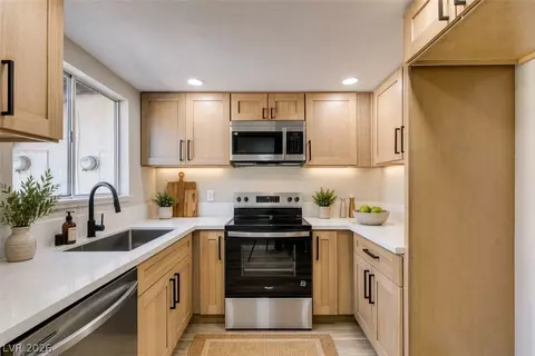 2333 Cardiff Ln #C, Las Vegas, NV 89108