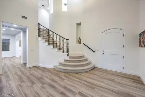 2571 Red Springs Dr, Las Vegas, NV 89135