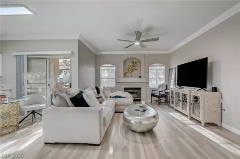5415 W Harmon Ave #1029, Las Vegas, NV 89103