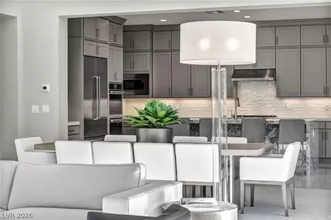6675 Desert Crimson St, Las Vegas, NV 89148