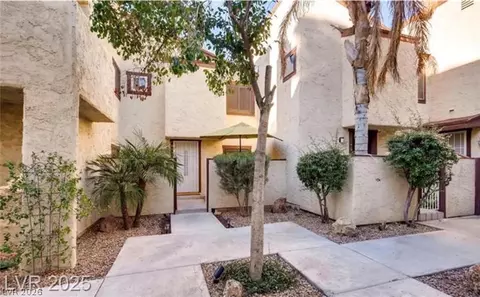 5029 Spencer St #A, Las Vegas, NV 89119