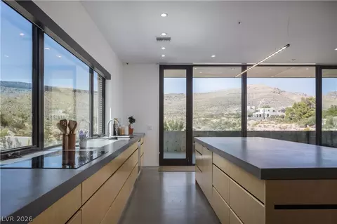 Kitchen - 59 Arroyo Rd, Blue Diamond, NV 89004 photo 3 of 5