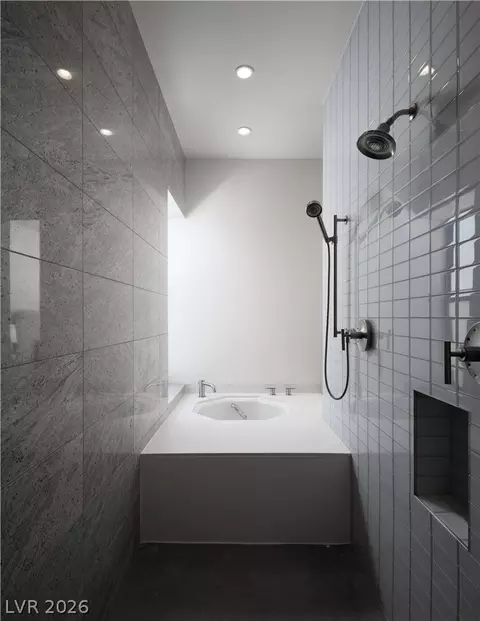 Bath - 59 Arroyo Rd, Blue Diamond, NV 89004 photo 2 of 2