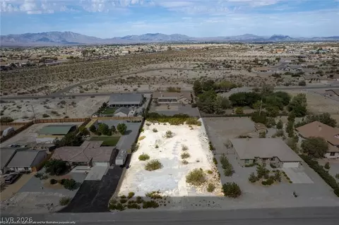2380 S Zuni Ave, Pahrump, NV 89048