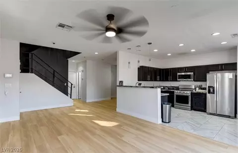 6148 Withrow Downs St, North Las Vegas, NV 89081