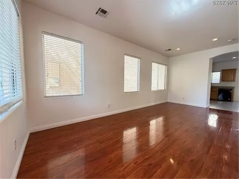 5872 Sakhalin Ave, Las Vegas, NV 89139