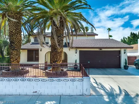 3885 Redwood St, Las Vegas, NV 89103