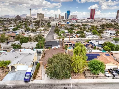 2617 Yardley St, Las Vegas, NV 89102