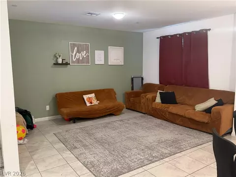 6562 Silver Est, North Las Vegas, NV 89086
