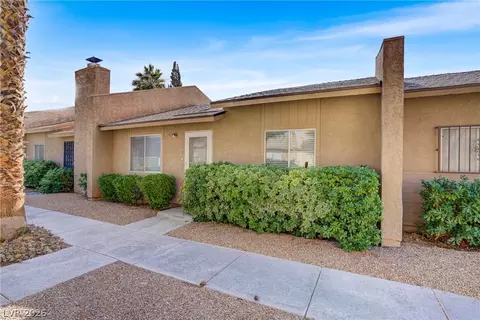 4274 Rollingstone Dr, Las Vegas, NV 89103