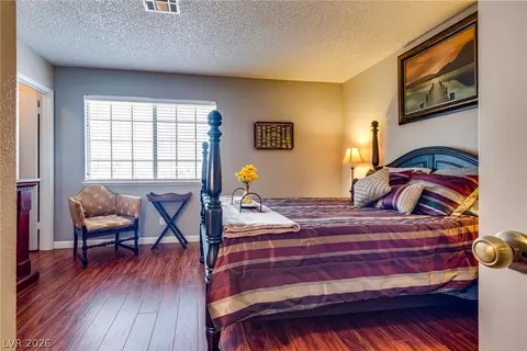 Bedroom - 836 Vermillion Dr, Henderson, NV 89002 photo 8 of 10