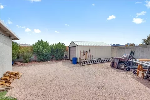 Exterior - 836 Vermillion Dr, Henderson, NV 89002 photo 5 of 12