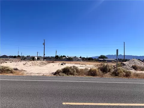 1671 E Idaho St, Pahrump, NV 89048