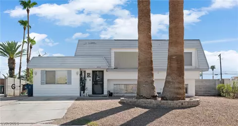 4664 El Canasta Way, Las Vegas, NV 89121
