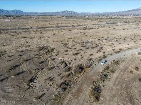 860 N Inca Ln, Pahrump, NV 89060