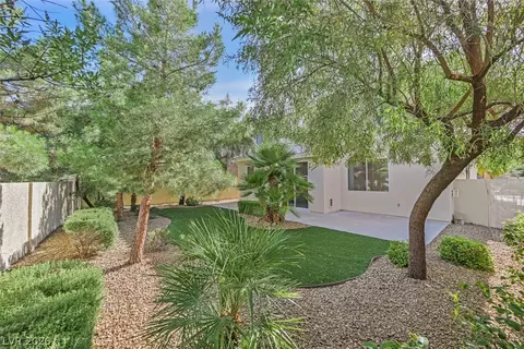 Exterior - 796 Vortex Ave, Henderson, NV 89002 photo 5 of 9