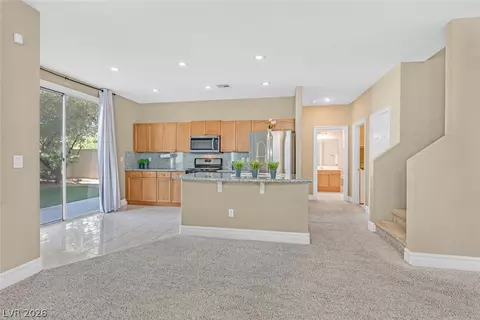 Living - 796 Vortex Ave, Henderson, NV 89002 photo 6 of 9