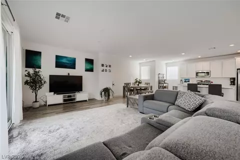 3569 Grigio St, Las Vegas, NV 89129