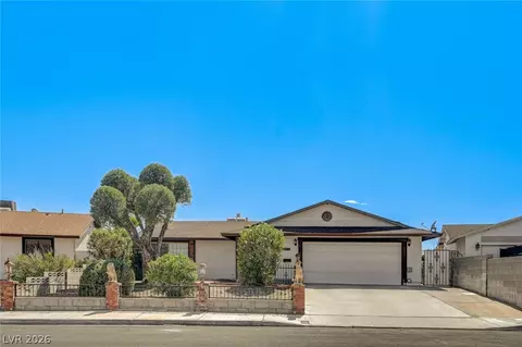 3573 Moraga Dr, Las Vegas, NV 89103