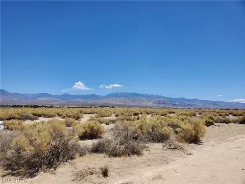 971 E Kearney St, Pahrump, NV 89048