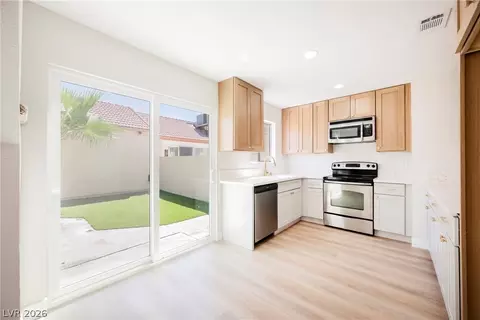 2822 Sesame Dr, Las Vegas, NV 89142