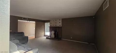 2663 Heritage Dr, Las Vegas, NV 89121