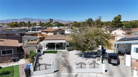 1921 Manhattan Dr, Las Vegas, NV 89106