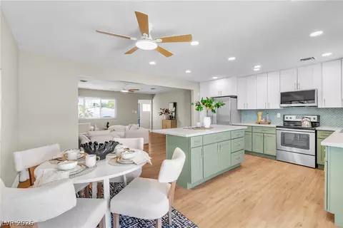 2800 Avalon Ave, Las Vegas, NV 89107