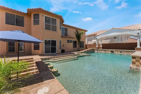 7526 Gossamer Wind St, Las Vegas, NV 89139