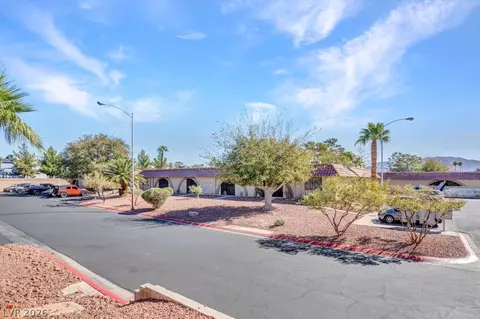 833 Hedge Way #6, Las Vegas, NV 89110