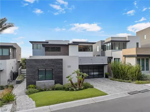 651 Overlook Rim Dr, Henderson, NV 89012