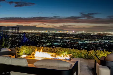 651 Overlook Rim Dr, Henderson, NV 89012