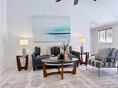 1929 Rockledge Dr, Las Vegas, NV 89119