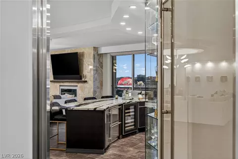 2747 Paradise Rd #PH 3101, Las Vegas, NV 89109