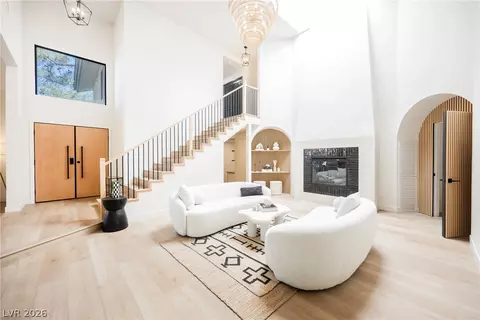 5741 S Pearl St, Las Vegas, NV 89120