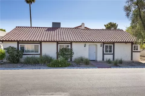 817 Spyglass Ln, Las Vegas, NV 89107