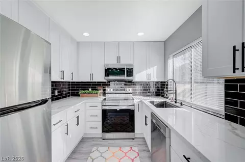 1040 Neil Armstrong Cir, Las Vegas, NV 89145